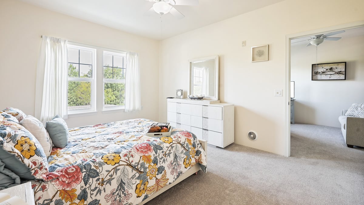 The Carriage House Apartment