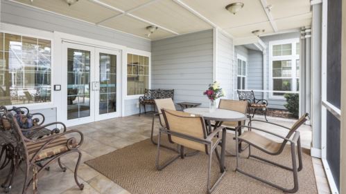 The Carriage House-Patio